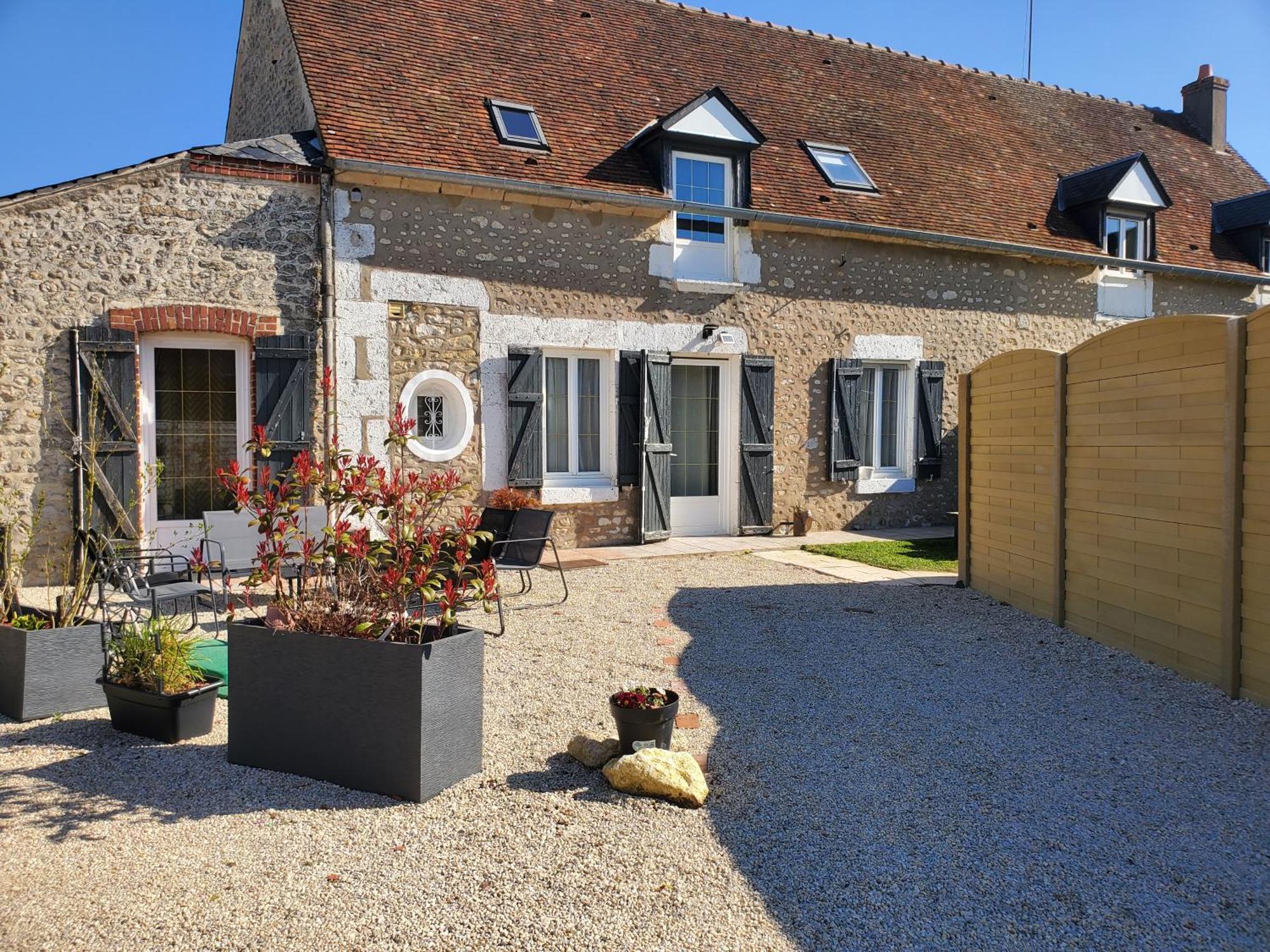 La Petite Folie Eole-en-Beauce Exterior foto